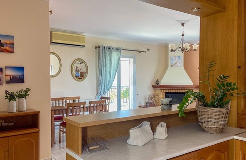 Khelmata Appartement | Fotis... 3-Bedroom Apartment with Panoramic Views