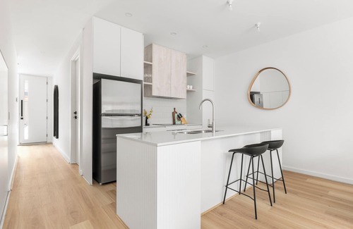 Bowden Appartement | Foundry Lane Apartments by Urban Rest