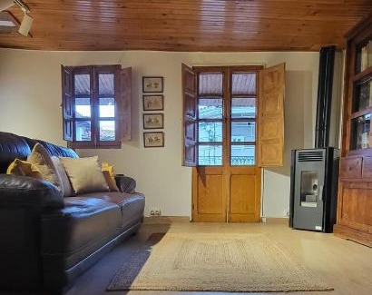 Vilar de Barrio Maison | fountain house