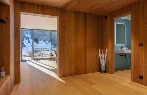 Engelberg Appartement | Four Bedroom Apartment With Mountain View