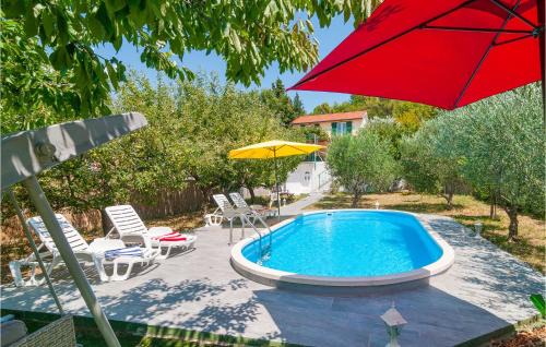 Kucice Maison | Four-Bedroom Holiday Home Kucice With A Fireplace 09