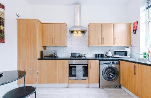 Chorley Maison | Four BR House By Eason Stays Short Lets & Serviced Accommodation Chorley With Free Parking