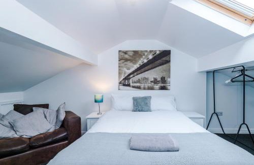 Chorley Maison | Four BR House By Eason Stays Short Lets & Serviced Accommodation Chorley With Free Parking