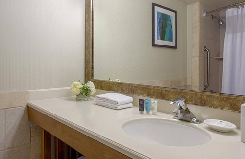 Downtown Station Balnéaire | Four Great Family Units, Pool and Parking