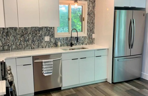 Grand Bend Maison | Four Pines Lake house