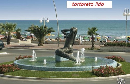 Tortoreto Lido Appartement | Appartement de quatre pièces "B2" avec vue mer à 30mt. de la plage