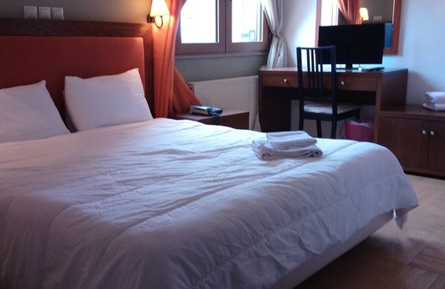 Thermi Hôtel | Four Seasons Hotel