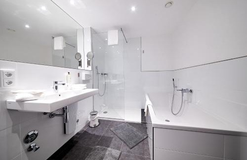 Nells-Landchen Hôtel | FourSide Plaza Hotel Trier, Trademark Collection by Wyndham