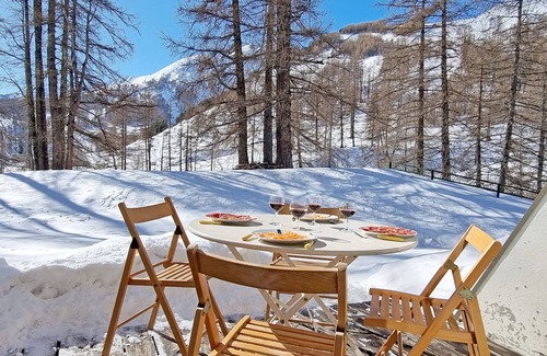 Allos Appartement | Foux D’Allos appart 4/6p terrasse sud rez jardin belle vue calme Parc Mercantour