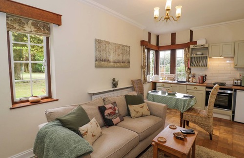 Droitwich Cottage | Fox Cottage, DROITWICH SPA