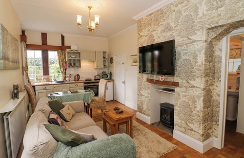 Droitwich Cottage | Fox Cottage, DROITWICH SPA