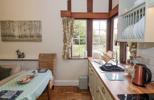 Droitwich Cottage | Fox Cottage, DROITWICH SPA