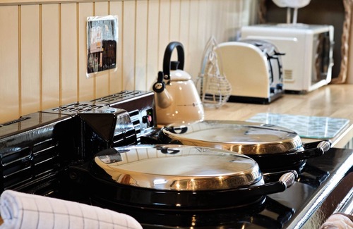 Aldborough Cottage | Fox (Deer's Glade Cottages)