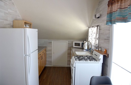 Tavares Appartement | Fox Haven Apt #2 Upstairs 1 Bedroom Apartment