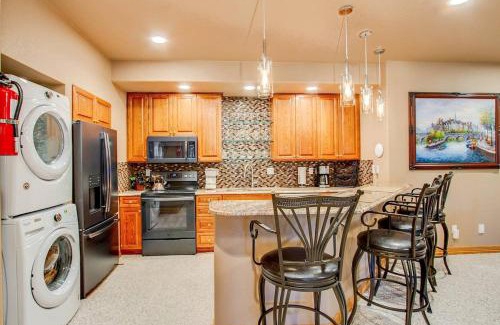 Colorado Springs Maison | Fox Run Lux Private Suite Nature Views Aplus Spot