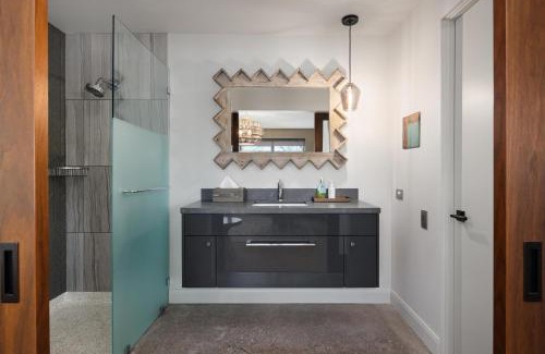 Fort McDowell Maison | Fox Suite - Downtown Views - 12 South