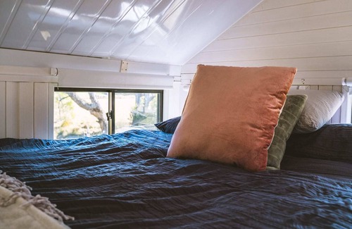 Robertson Maison | Foxglove Cottage Summ