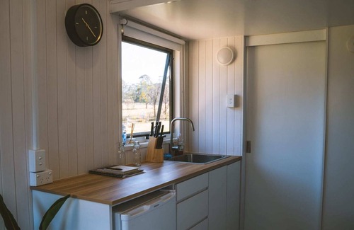 Robertson Maison | Foxglove Cottage Summ