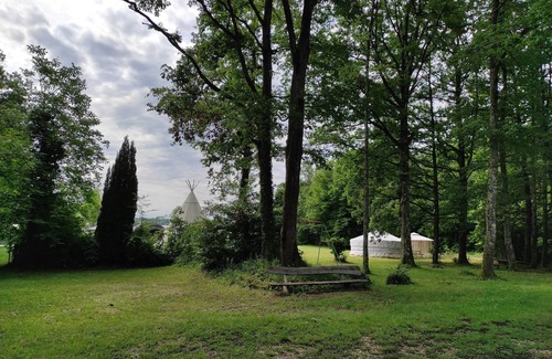 Eclaron-Braucourt-Sainte-Liviere Location De VR | Tipi dans la clairière au bord du Lac Du Der