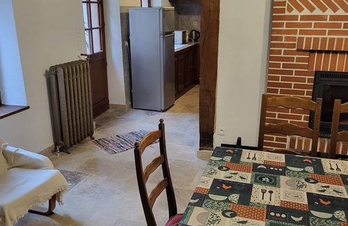 Rosnay Cottage | Gîte typique avec étang privé, linge et ménage inclus, Wi-Fi et animaux gratuits