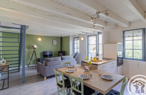Ingrandes-Le Fresne sur Loire Cottage | Gîte Chaleureux en Bord de Loire avec Terrasse