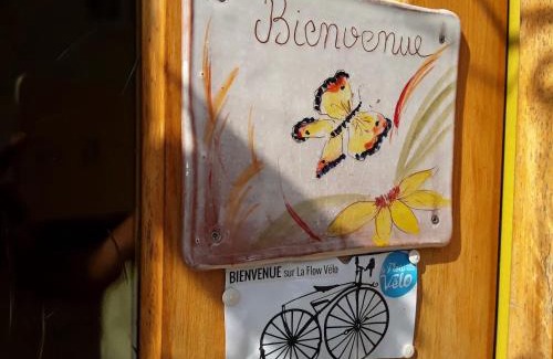 Javerlhac-et-la-Chapelle-St-Robert Lit Et Petit-Déjeuner | Chez Domi Jardin du bourg
