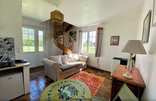 La Chapelle-du-Bois-des-Faulx Maison | 19th-century presbytery