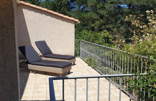 Saint-Etienne-Vallee-Francaise Villa | Villa de charme à l'orée du village " La Désirade ".