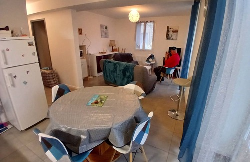 Saint-Geniez-d'Olt Appartement | Charmant T4 duplex (2ème étage) coeur de village