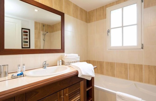 L'Aiguillon-sur-Vie Maison | Maison Le Domaine de Fontenelles (SGC220) à Saint-Gilles-Croix-de-Vie/Givrand - 6 personnes, 3 chambres