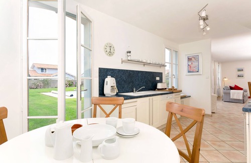 L'Aiguillon-sur-Vie Maison | Le Domaine de Fontenelles by Interhome