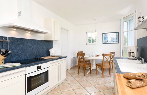 L'Aiguillon-sur-Vie Maison | Le Domaine de Fontenelles by Interhome