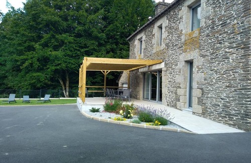 Saint-Gilles-du-Vieux-Marche Maison | 200 m² Gîte ∙ 6 chambres ∙ 13 personnes