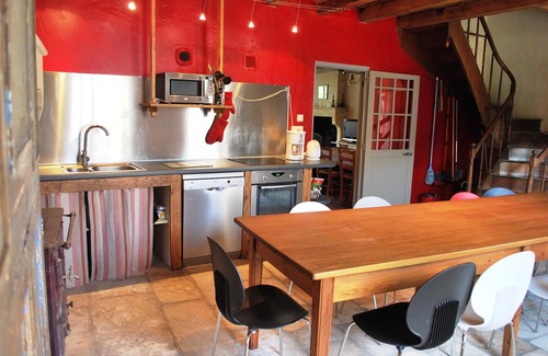 Saint-Hilaire-de-Villefranche Maison | Grand Gîte XVIIIème 10 personnes à 45 km des plages