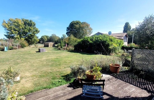 Sainte-Innocence Maison | 1 bedroom gite with shared pool and garden