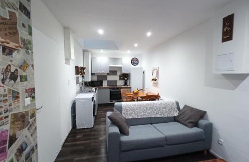 Saint-Remy-en-Bouzemont-Saint-Genest-et-Isson Maison | Petite maison atypique