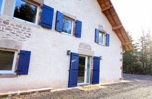 Ternuay-Melay-et-Saint-Hilaire Cottage | Gîte en forêt avec étang privé, 1 chambre, 2 à 4 pers.