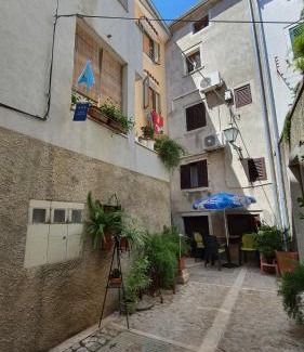 Cres Appartement | Franceska apartmani