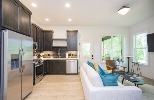 Franklin Maison | Franklin's Best Hideaway!
