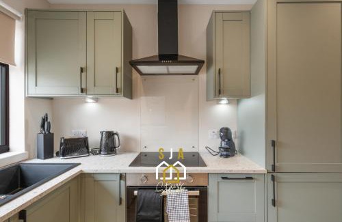 Sandhaven Lit Et Petit-Déjeuner | Fraserburgh Residence - SJA Stays - Modern 3 Bed Apartment