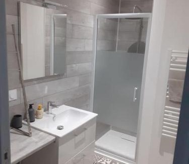 Frasne Appartement | Frasne logement entier. Gîte les Brimbelles