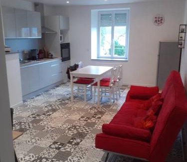 Frasne Appartement | Frasne logement entier. Gîte les Brimbelles