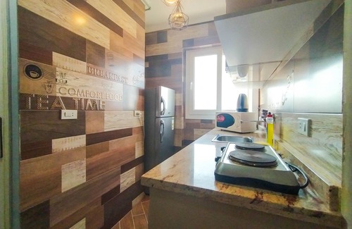 Al-Manshiyah Appartement | Apt de luxe dans le centre-ville d'Alexandrie, vue sur la mer, boutiques et restaurants tout autour