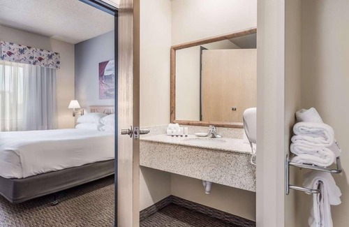 Palm Valley Hôtel | FREE Breakfast at Red Lion Inn & Suites Goodyear Phoenix! Near Goodyear Ballpark