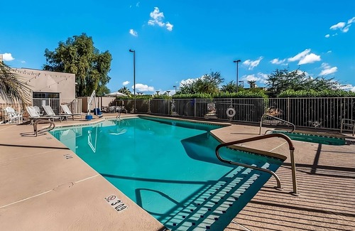 Palm Valley Hôtel | FREE Breakfast at Red Lion Inn & Suites Goodyear Phoenix! Near Goodyear Ballpark
