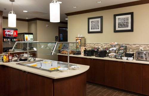 Polaris Appartement | Mobility Accessible Suite Près de l'Ohio State University | Petit-déjeuner quotidien gratuit