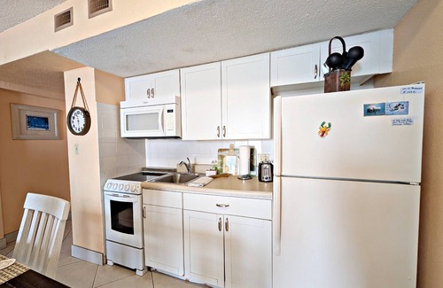 Daytona Beach Shores Copropriété | FREE DAILY ACTIVITIES-Tropical Beach Family Getaway-2 Pools-Onsite Arcade-Laundry-SmartTVs-Free WIFI