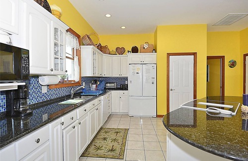 Bethany Beach Maison | ACTIVITÉS GRATUITES INCLUS !! OCEANFRONT Magnifique avec 6 chambres + salon, 6 maison de bain Une vue magnifique sur l'océan. Chargé de nombreux extras, y compris ascenseur.