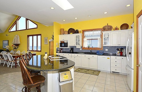 Bethany Beach Maison | ACTIVITÉS GRATUITES INCLUS !! OCEANFRONT Magnifique avec 6 chambres + salon, 6 maison de bain Une vue magnifique sur l'océan. Chargé de nombreux extras, y compris ascenseur.