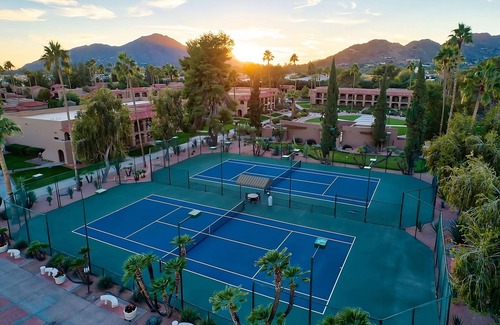 South Scottsdale Station Balnéaire | Free Local Shuttle to Old Town Scottsdale, Fashion Square Mall, Camelback